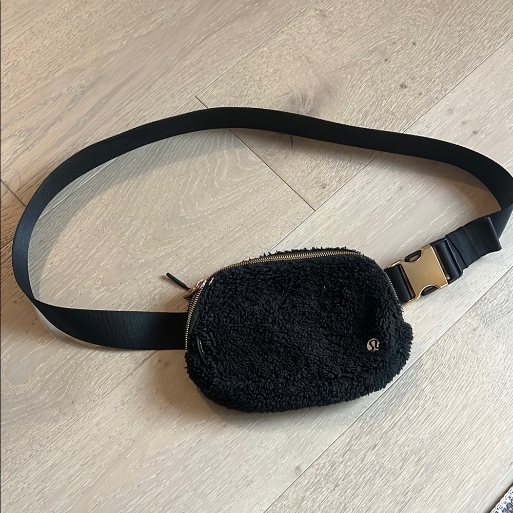 lululemon Black Fleece Crossbody Bag